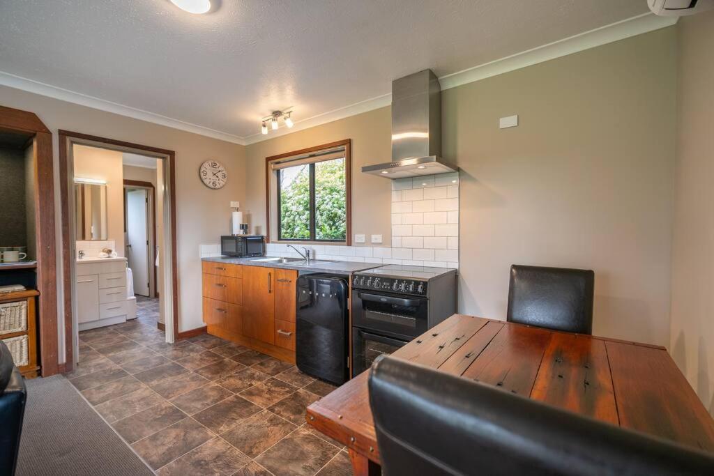 Te Anau Cottage Buitenkant foto
